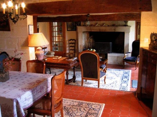 Bed and Breakfast La Poiriere Chemellier Exterior foto